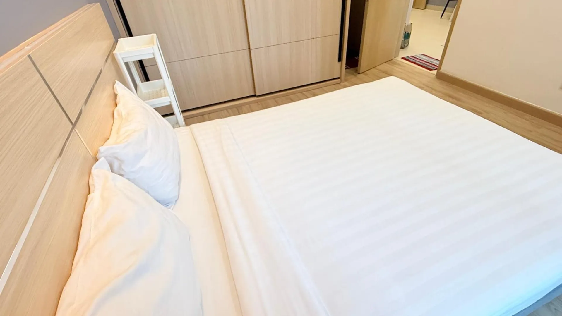 Sky Pools Colony Suites Klcc Kuala Lumpur Malaysia