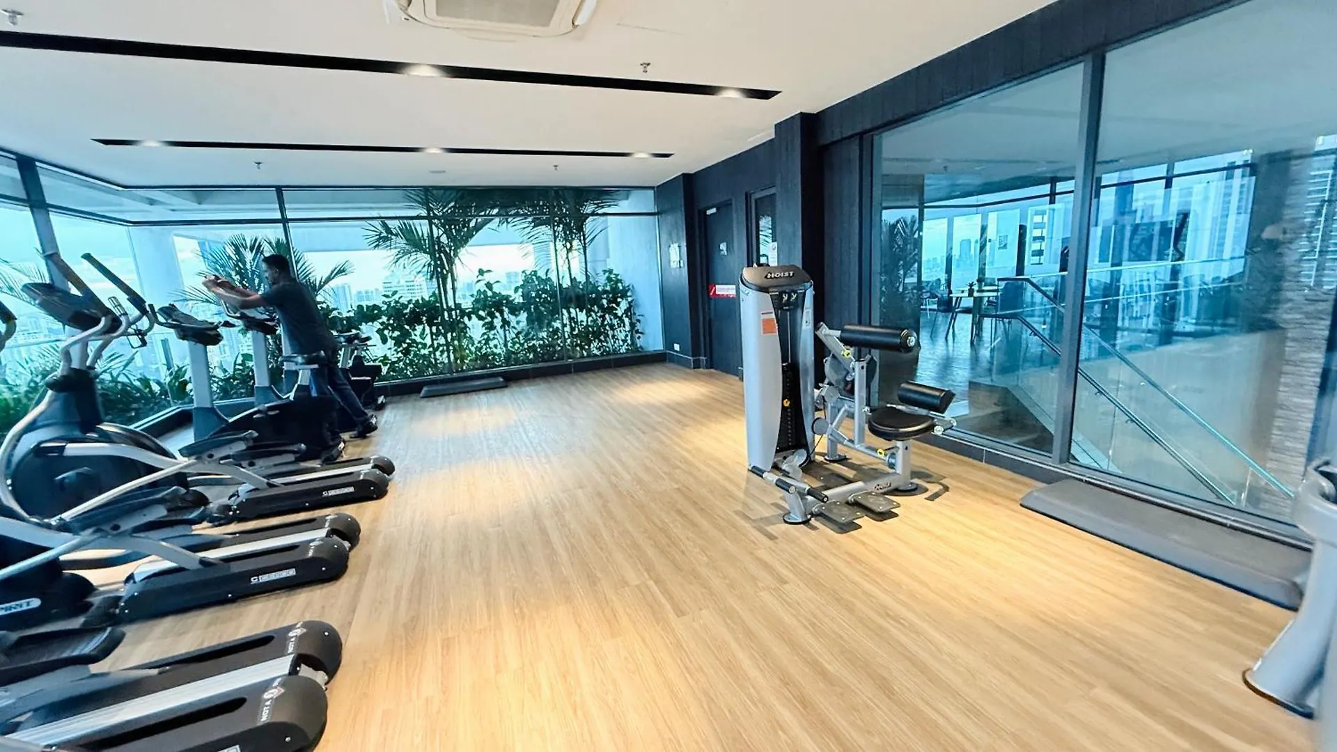 Sky Pools Colony Suites Klcc Kuala Lumpur Apartment